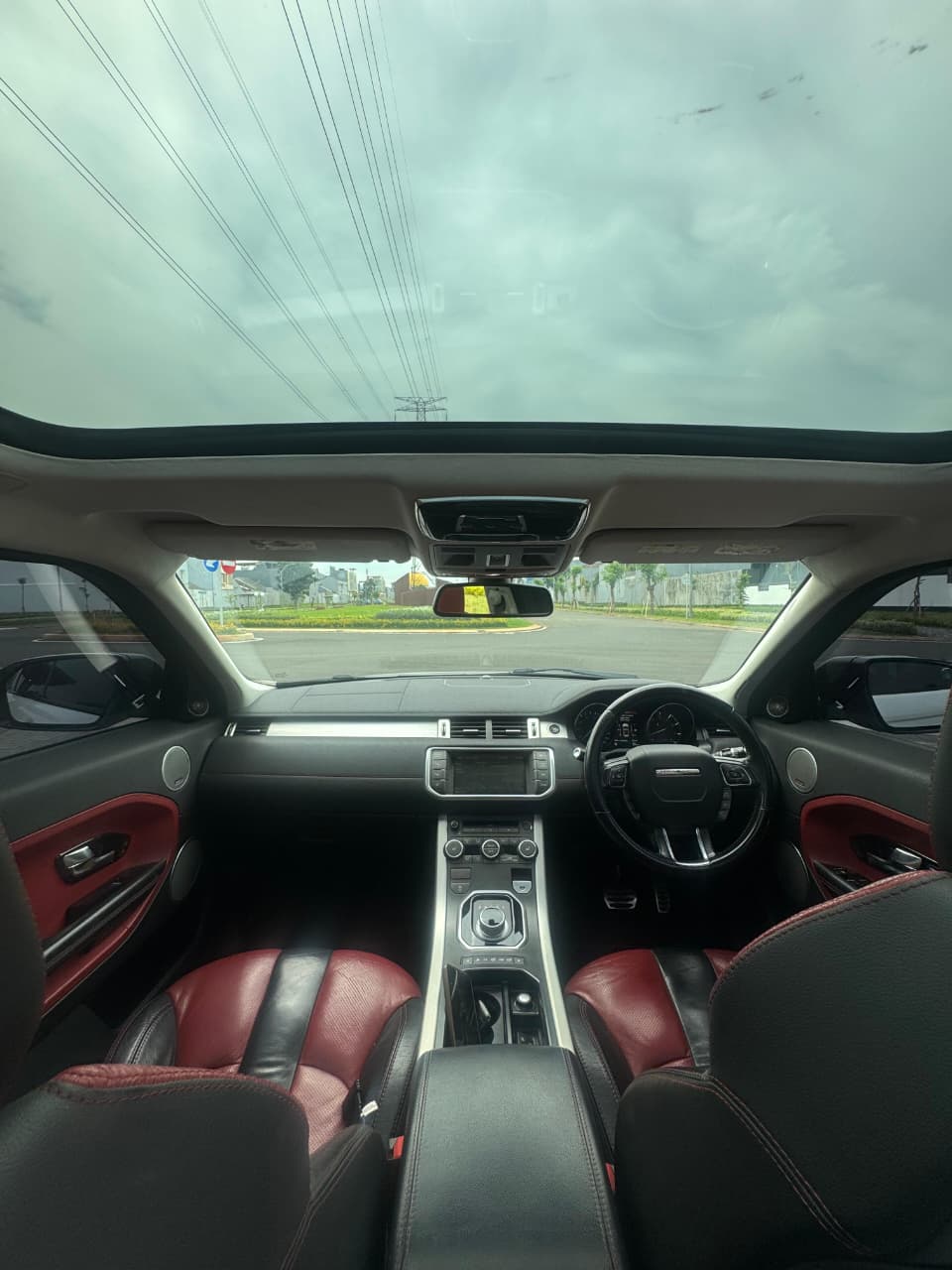 Gambar EVOQUE 2.0 DYNAMIC LUXURY AT